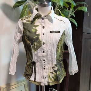 Stylish Women's White and Green Button-Up Blouse